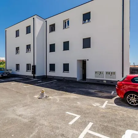 公寓 Apartment Maja 特罗吉尔